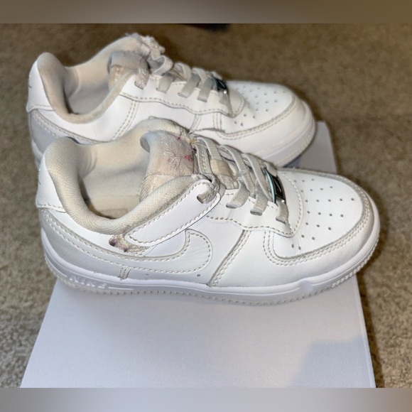 Toddler Force 1 Low EasyOn Kids White Sneakers - Picture 4 of 8